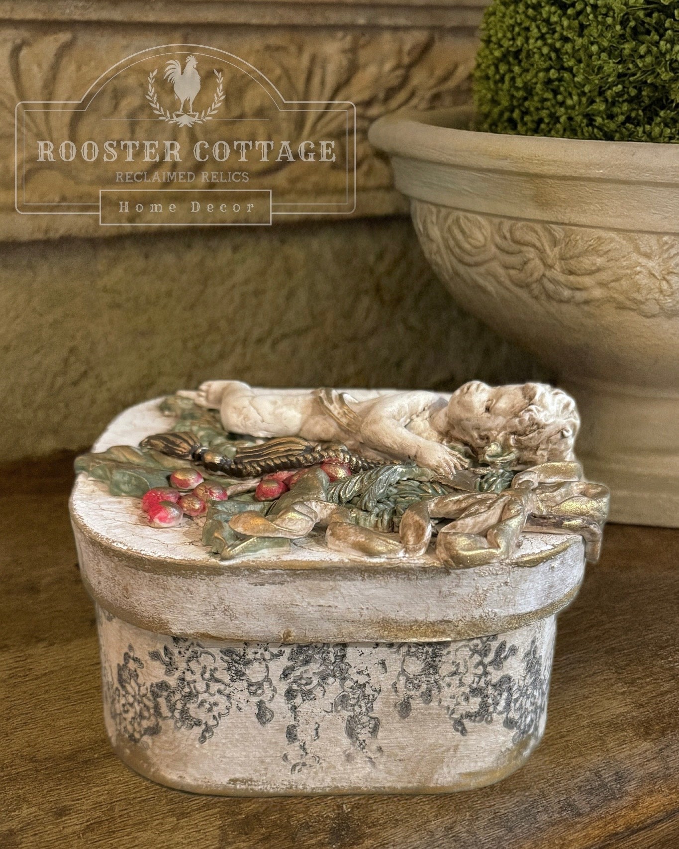 Cherub’s Festive Keepsake Box