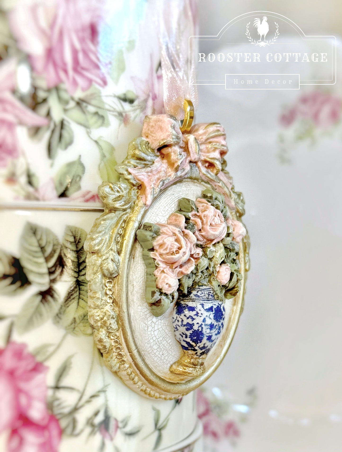 Chinoiserie Floral Vase Ornament