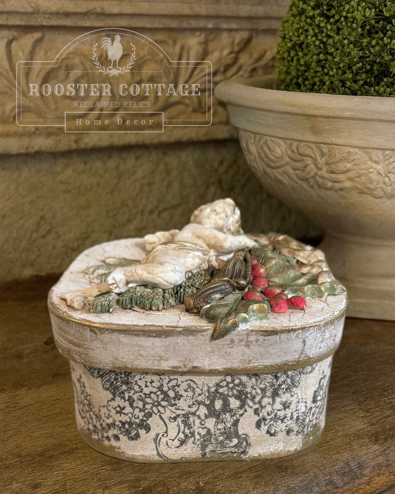 Cherub’s Festive Keepsake Box