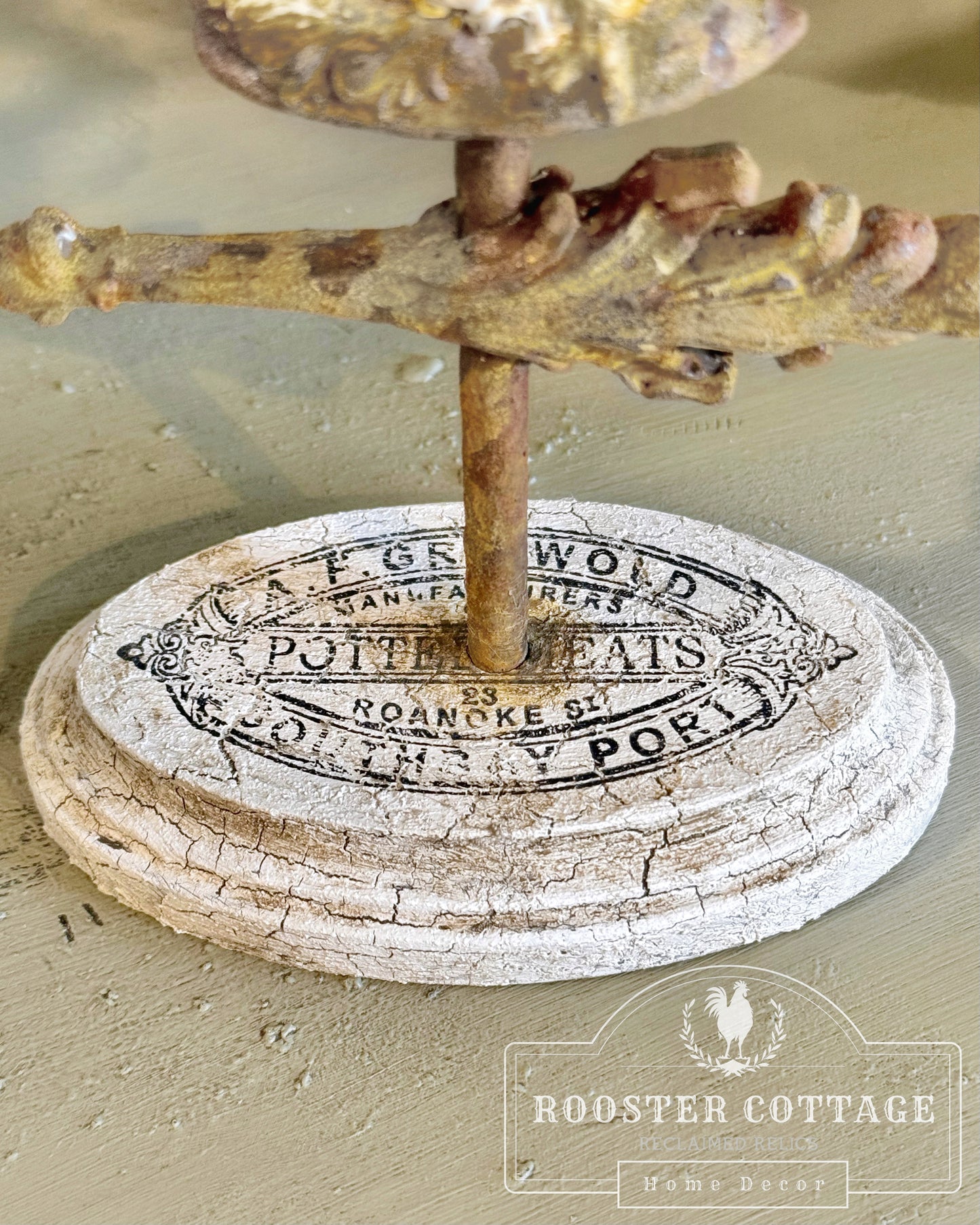 Fleur-de-Cluck Rooster Weathervane