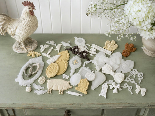Rooster Cottage Decorative Casting Destash Collection