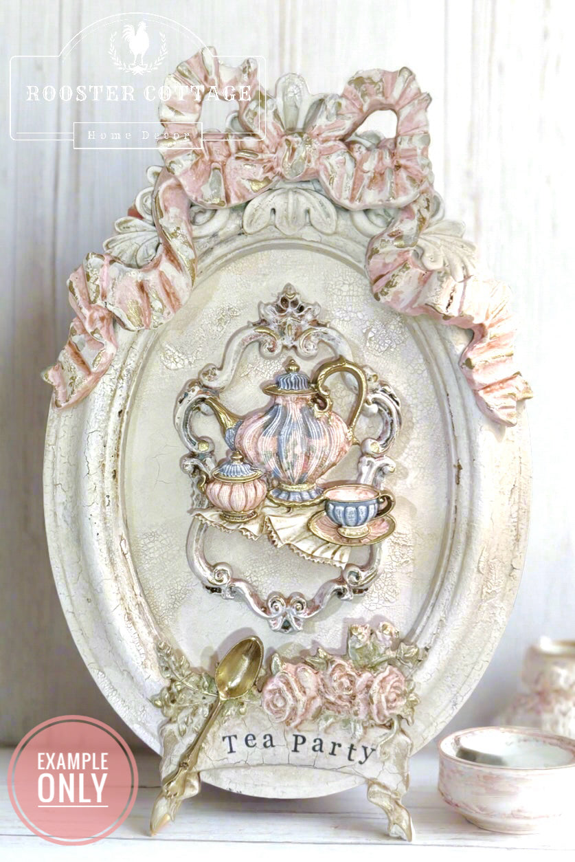 Gold Oval Frame